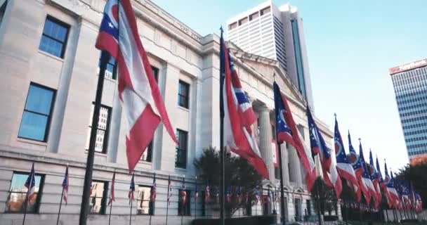 Video Del Edificio Del Capitolio Estatal Ohio Con Bandera Del — Vídeos de Stock