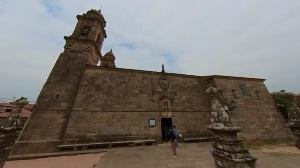 Viajando Vista Lateral Igreja San Benito Praça Fefians Dia Nublado — Vídeo de Stock