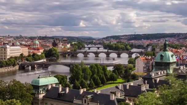 Nublado Timelapse Tarde Del Río Moldava Praga República Checa Desde — Vídeo de stock