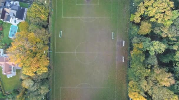 Vista Cima Para Baixo Campo Futebol Esportivo Vazio Parque Residencial — Vídeo de Stock