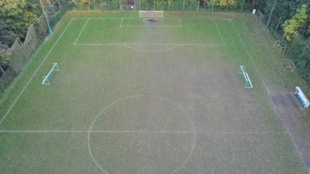 Images Aériennes Drones Une Aire Jeux Soccer Entourée Arbres Automne — Video
