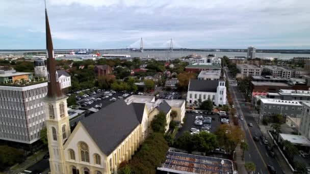 Antenne Duwen Citadel Plein Doopkapel Kerk Charleston Zuid Carolina — Stockvideo