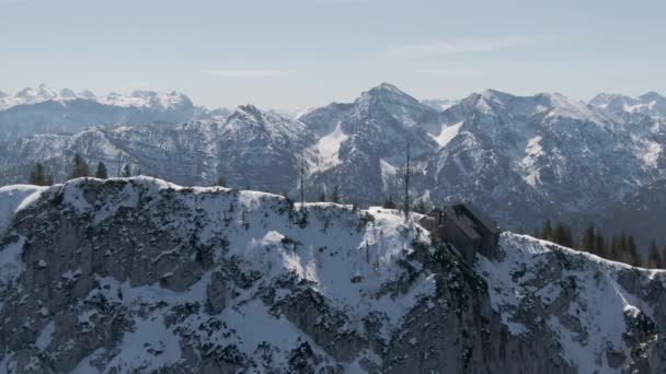 Aerial Drone Shot Muestra Pico Montaña Rauschberg Volando Pequeño Círculo — Vídeos de Stock