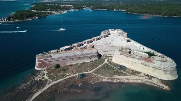 Circle Aerial Drone Shot Old Fortress Croatia Some Ships Background — Stock video