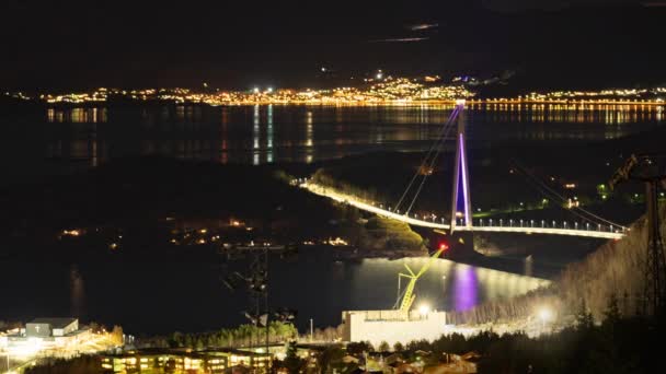 Pont Hlogaland Près Narvik Norvège Pont Suspendu Éclairé Étend Dessus — Video