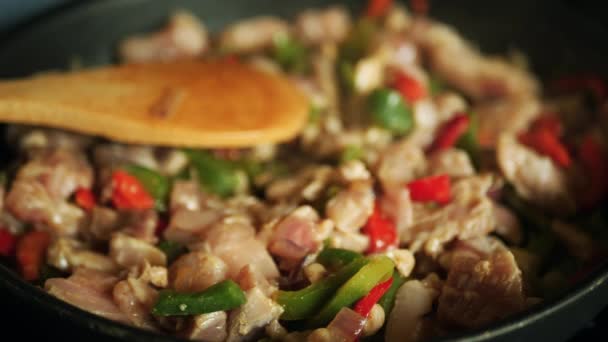 Cuillère Bois Repose Sur Les Ingrédients Cuisson Préparation Savoureuses Fajitas — Video