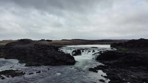 Drone Che Sorvola Una Cascata Islanda — Video Stock