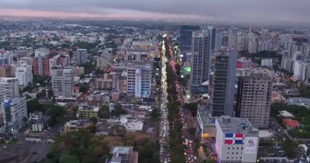 Busy Santo Domingo Street Twilight Dominican Republic Aerial Forward — Stock Video