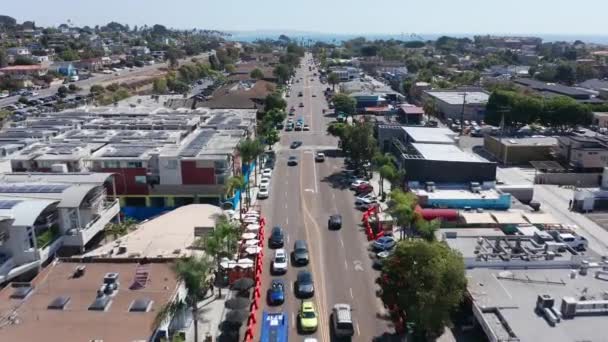 Encinitas Cidade Costeira Califórnia Drone Tiro Voando Sobre Edifícios — Vídeo de Stock