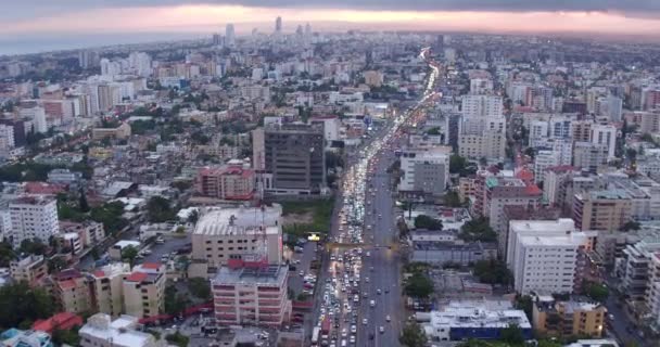 Santo Domingo Centrum Och Huvudgatan Vid Solnedgången Dominikanska Republiken Flyg — Stockvideo