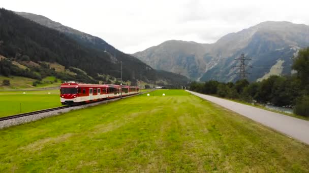 Lotnictwo Matterhorn Gotthard Bahn Oberwaldzie — Wideo stockowe