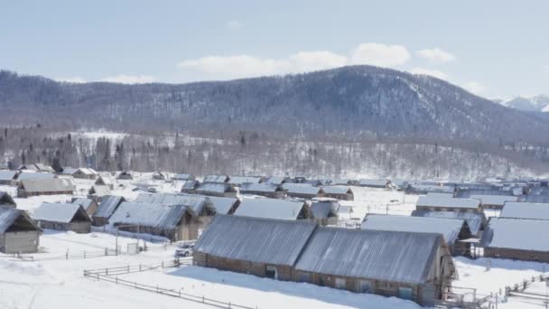 Parlak Kış Gününde Çin Başkenti Xinjiang Hemu Köyü Nde Karla — Stok video