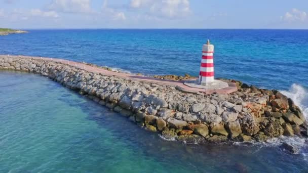 Vuurtoren Van Kapitein Kidd Club Jachthaven Romana Dominicaanse Republiek Luchtdrone — Stockvideo