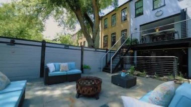 Brooklyn, New York 'taki güzel açık hava verandası pürüzsüz gayrimenkul görüntüleri