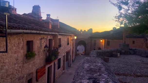 Video Typical Spanish Traditional Medieval Village Sunset Crescent Moon Sky — Stock Video