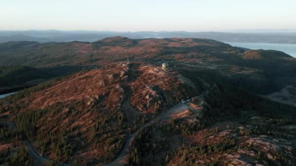 Grakallen Radarhode Övergiven Inhägnad Militär Installation Toppen Grakallen Mountain Norge — Stockvideo