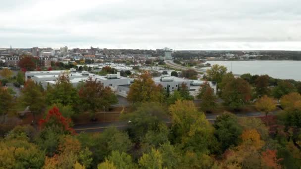 Impresionante Revelación Aérea Portland Maine East End Skyline — Vídeos de Stock