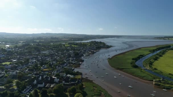 Topsham Devon Güneşli Bir Günde Nehri Kasabayı Geçen Hava Manzarası — Stok video