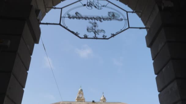 热那亚市德费拉里广场 Piazza Ferrari 喷泉的俯瞰景观 — 图库视频影像