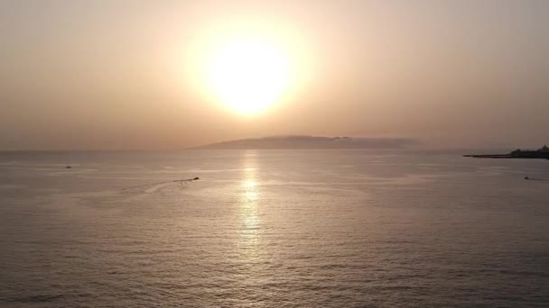 Schwenk Drohnenbild Einer Untergehenden Riesensonne Insel Gomera Teneriffa Spanien Statische — Stockvideo