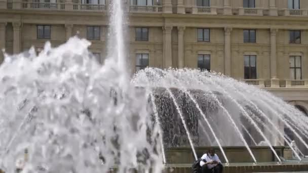 Ceneviz Şehir Binaları Görkemli Piazza Ferrari Çeşmesi Manzarayı Yükseltiyor — Stok video