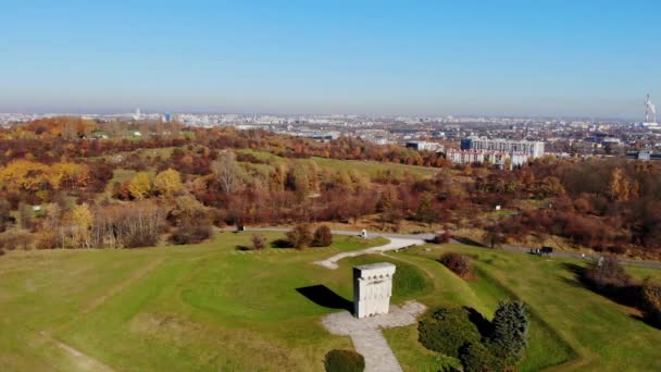 Luchtfoto Van Monument Fascistische Slachtoffers Voormalig Duits Nazi Concentratiekamp Plaszow — Stockvideo