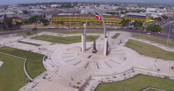 Vlagplein Plaza Bandera Stadsgezicht Achtergrond Santo Domingo Omgekeerde Klimming Vanuit — Stockvideo