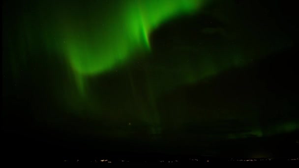 Hermosa Aurora Boreal Verde Sobre Trekanten Suecia Time Lapse — Vídeos de Stock