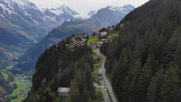 Antenne Kleine Bergbahn Jungfraujoch Region — Stockvideo