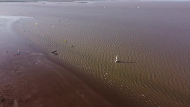 Αεροφωτογραφία Από Πολλά Διαφορετικά Θαλάσσια Σπορ Στο River Plate Κατά — Αρχείο Βίντεο