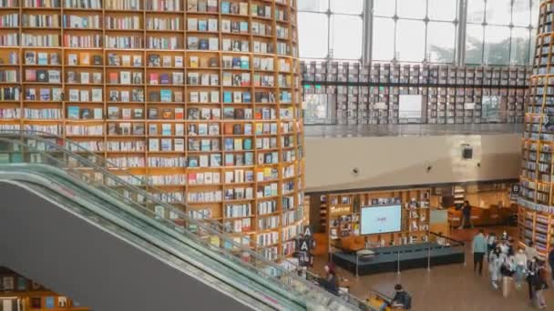Escalator Starfield Library Coex Gangnam District Seoul Люди Рухаються Між — стокове відео