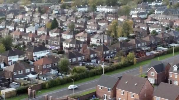Típico Norte Cidade Inglesa Habitação Suburbana Vista Aérea Dolly Esquerda — Vídeo de Stock
