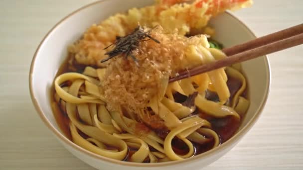 Fideos Ramen Japoneses Con Tempura Camarones Estilo Comida Asiática — Vídeo de stock