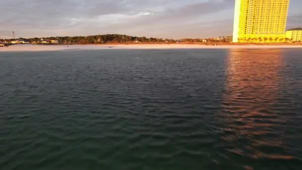 ビーチフロントホテルとコンドミニアムIn Panama City Beach フロリダ州 アメリカ — ストック動画