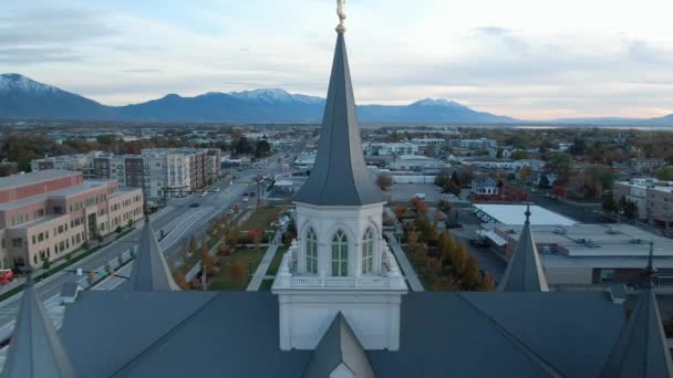 Templo Mormón Sud Centro Ciudad Provo Utah Aerial Establishing Reveal — Vídeos de Stock