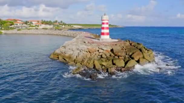 Leuchtturm Palma Dellacosta Marina Der Nähe Von Captain Kidd Yatch — Stockvideo