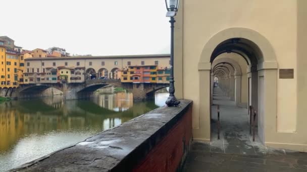 Statyczny Widok Mostu Ponte Vecchio Florencji Toskania Włochy — Wideo stockowe