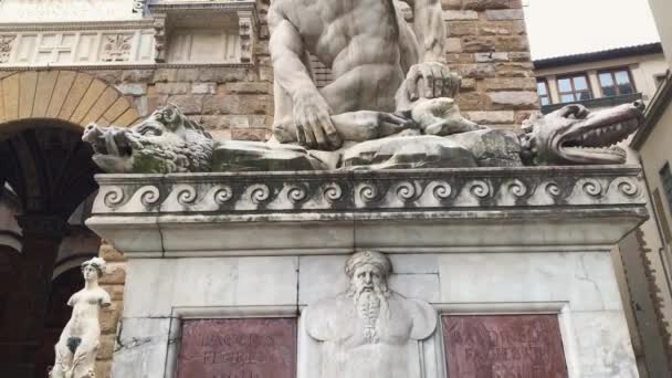 Tilt Shot Hércules Cacus Sculpture Piazza Della Signoria Florencia Toscana — Vídeo de stock