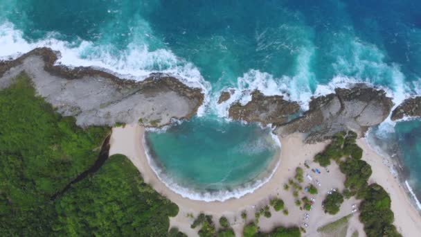 Drone Shot Mar Chiquita Beach Puerto Rico Waves Crashing — Vídeo de stock