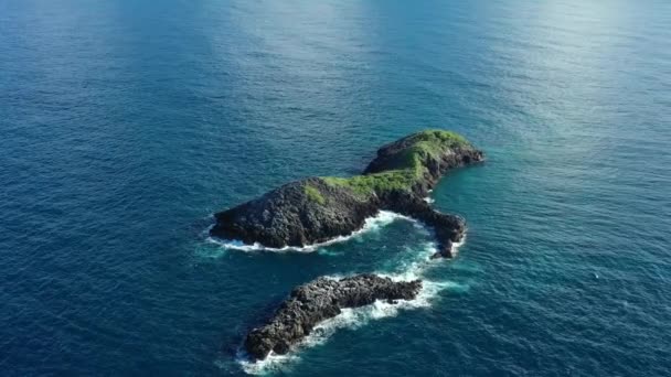 Îlot Désert Près Plage Hermitano Samana République Dominicaine Circulation Aérienne — Video