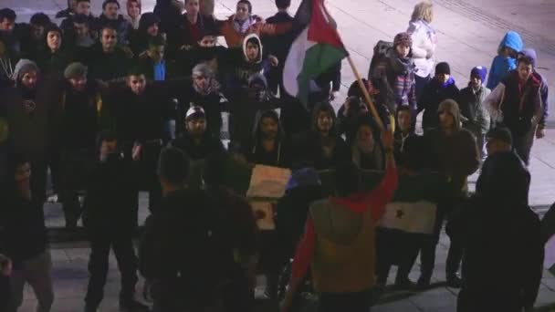 希腊雅典一个广场上的难民权利示威活动 — 图库视频影像