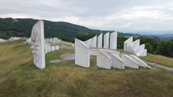 Peringatan Perang Dunia Kadinjaca Monumen Pertempuran Untuk Republik Uzice Melawan — Stok Video