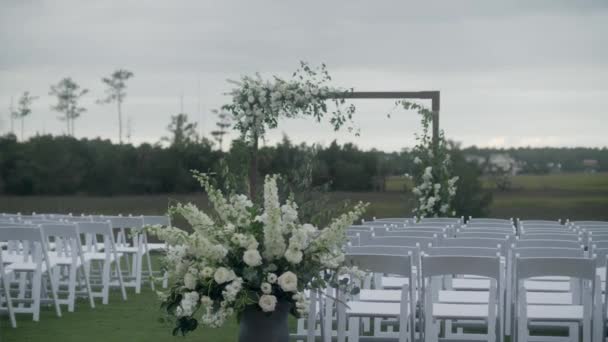 Molnigt Utomhus Tom Bröllop Ceremoni — Stockvideo