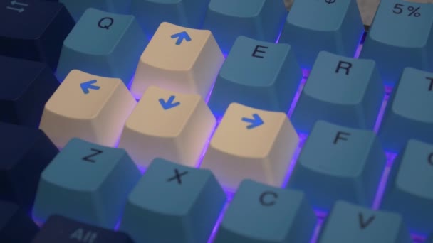 Gros Plan Sur Les Touches Fléchées Mécaniques Clavier Avec Led — Video