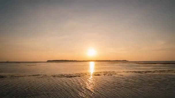 Timelapse Naplemente Mögött Trópusi Sziget Gili Trawangan Lövés Gili Air — Stock videók