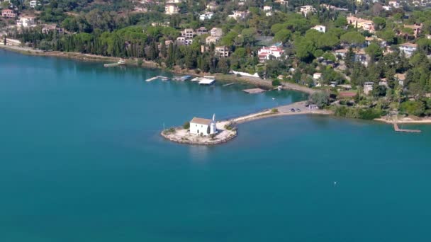 Letecký Pohled Krásný Kostel Hypapante Pláži Gouvia Korfu Řecko — Stock video