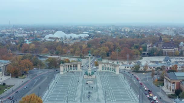 Helden Plein Plaza Close Uitzicht Tijdens Herfst Hongarije Boedapest — Stockvideo