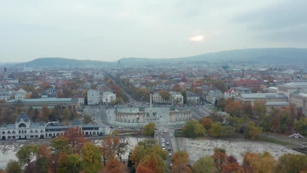 Unesco World Heritage Place Heroes Square Drone Shot Budapest Europe — Stock Video