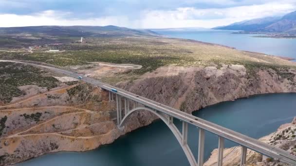 Maslenica Brücke Deckbogenbrücke Über Die Staatsstraße Über Die Adria Novsko — Stockvideo