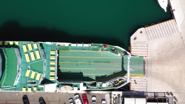 Hırvatistan Ploce Kentindeki Ploce Limanına Demirli Bir Gemi Havadan Yukarıdan — Stok video